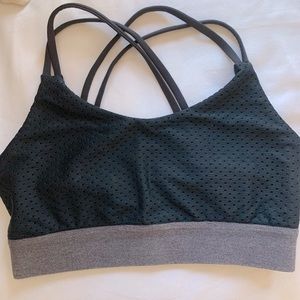 Reversible sports bra